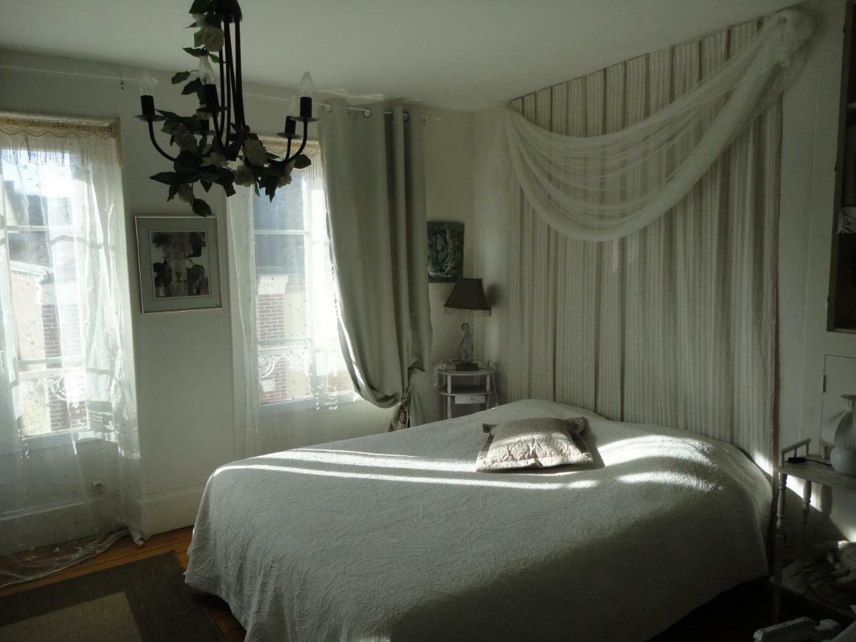La Maison D'Hocquincourt Bléneau Exteriör bild